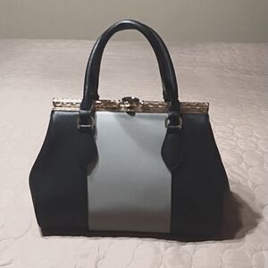 WOMEN'S BAG. FAUX LEATHER.